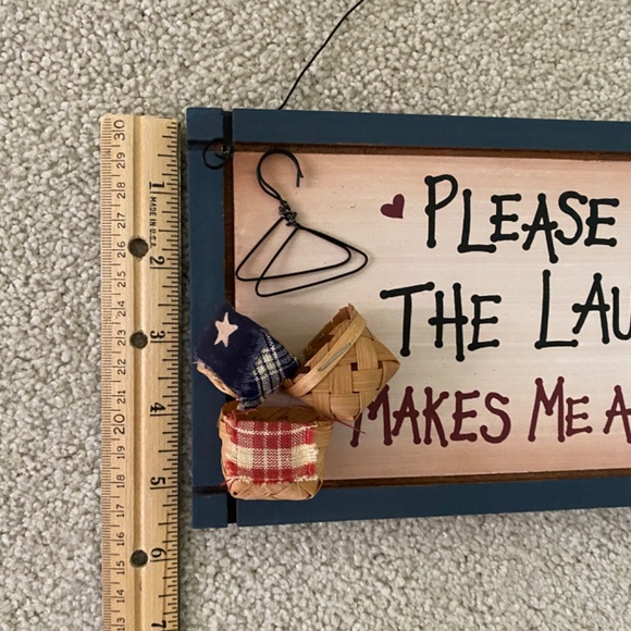 Vintage Laundry Sign - Picture 5 of 5